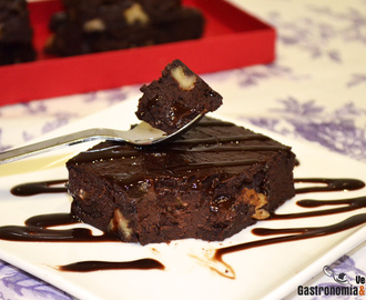 Tres formas de hacer un brownie de chocolate y nueces