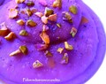 Cremosa di patate viola con pistacchi sbriciolati e semi di papavero