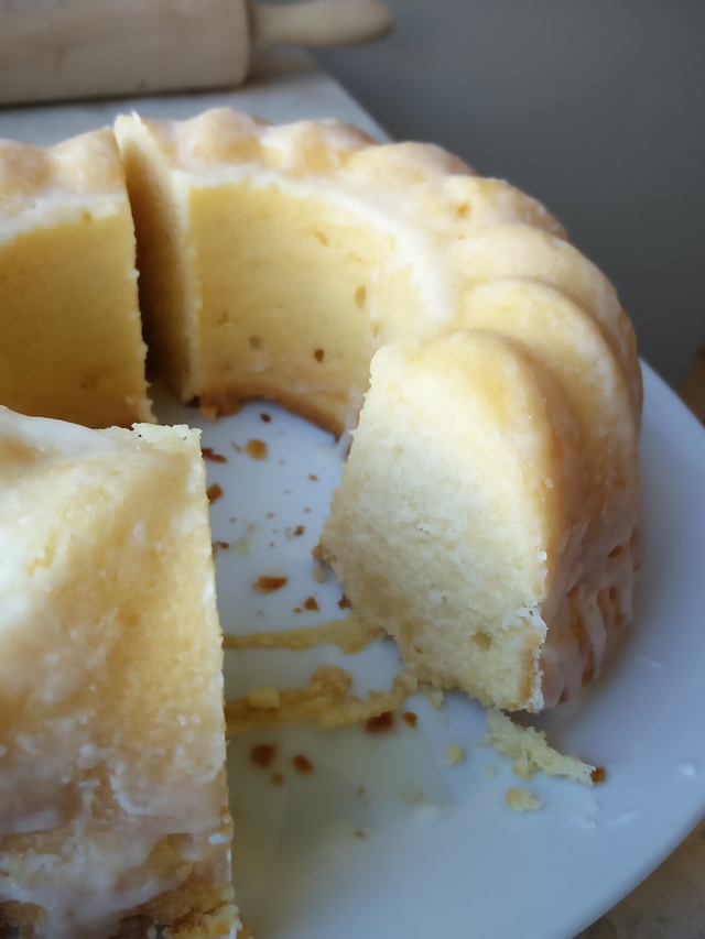[Süßer Sonntag] Saftiger Zitronenkuchen