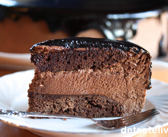 Baileys Chocolat Luxe Mousse Cake
