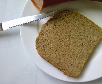 Duits brood / zuurdesembrood uit de broodbakmachine