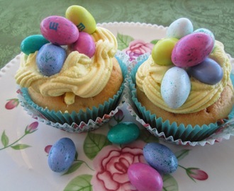 Easter cupcakes with lemon curd (cupcakes de Pascua con lemon curd)