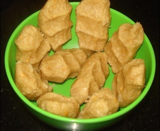 Pidi Kozhukattai / Steamed Sweet Rice Flour Dumplings | Vinayagar Chathurthi Recipes