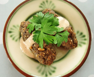 Libanesiske kibbeh/kibbe uten gluten! Med snadderdeilig tahinisaus!