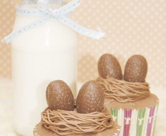 Buttercream de Chocolate y Queso para nuestros cupcakes (tardíos) de Pascua!