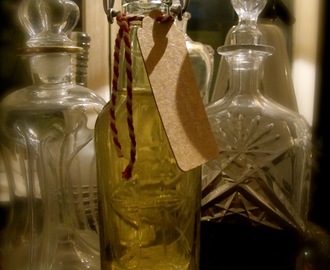 Hjemmebrygget limoncello – sommer i flaskeform