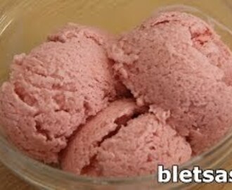 Εύκολο Frozen Yogurt στο σπίτι (Φράουλα και Σοκολάτα)