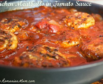 Chicken meatballs in tomato sauce