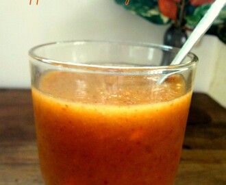 Apple carrot ginger smoothie