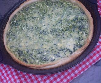 Spinachs and Ricotta Tart in Puff Pastry