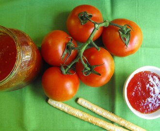 Doce de tomate