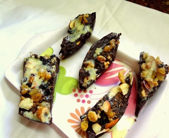Chocolate bark    ( Mixed nuts and dry fruits )