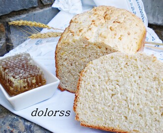 Pan con almendras y miel (panificadora)