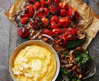 Krämig polenta med svamp och ugnsstekta tomater