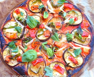 Pizza vegetal con hojaldre
