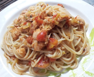 Dia Mundial do MacarrÃ£o com "Espaguete com molho apimentado de peixe"