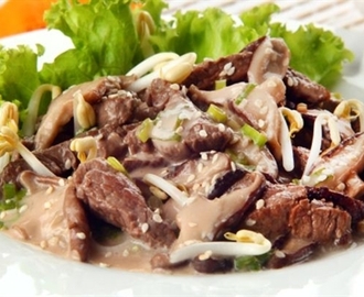Salada de broto de feijão e shitake com tiras de filé - Portal Vital