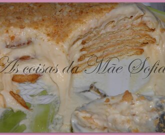 Bolo de bolacha com leite condensado / Marie biscuit cake with condensed milk