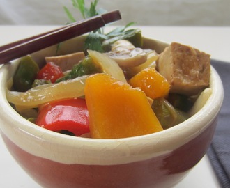 Verduretes al wok amb tofu fumat