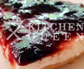 Ελαφρύ cheesecake με μαρμελάδα φράουλα