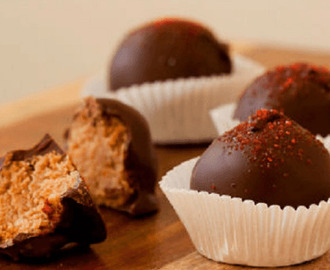 Τρουφάκια καρότου με επικάλυψη σοκολάτας από το sidagi.gr!