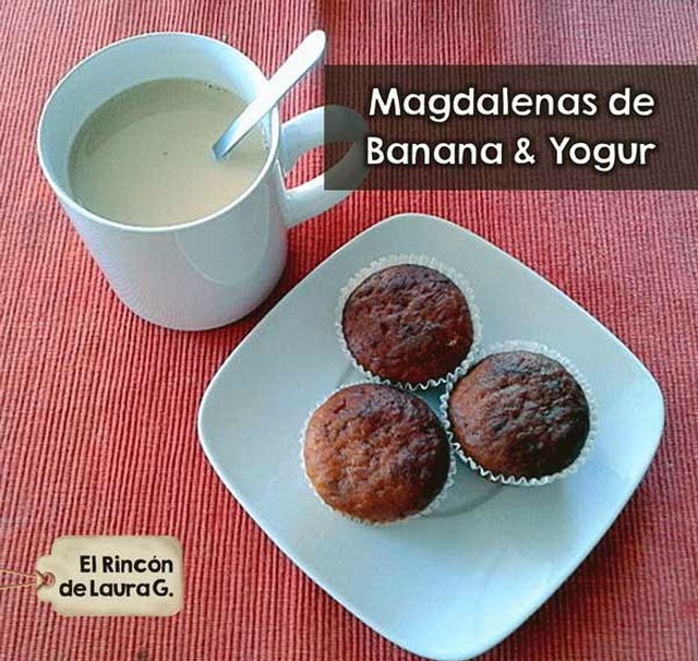 Receta de Magdalenas de Plátano y Yogur • Muffins de Banana y Yogur