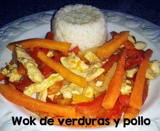 Receta de Wok de Verduras y Pollo con timbal de Arroz