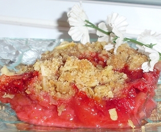 Croustade aux fraises et aux amandes