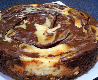 Marbled chocolate cheesecake