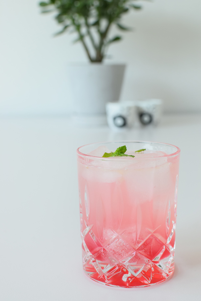 Rabarber cocktail / limonade / sommerdrink