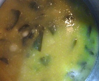 Sopa de Espinafre com Feijão Branco