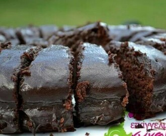 Βραστό κέικ σοκολάτας από την Φωτεινή Χατζηανδρέου και το epaggelmagynaika.gr!