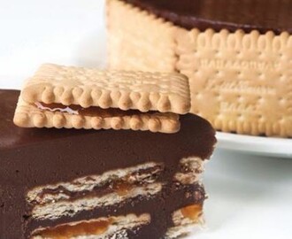 Τούρτα με  μπισκότα, σοκολάτα, και μαρμελάδα βερίκοκο από τον Στέλιο Παρλιάρο και τα Μπισκότα Παπαδοπούλου!