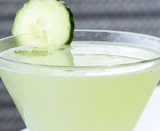 Φτιάξε εύκολα ένα δροσερό Cucumber Martini !!