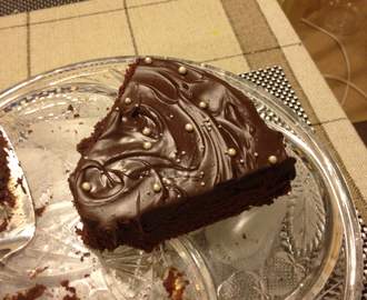 Saftig mørk sjokoladekake <3