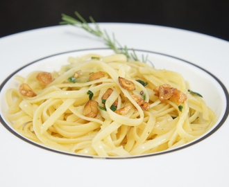 Talharim ao alho e óleo, nossa versão do Spaghetti aglio e olio