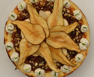 Gorgonzola, pear & walnut cheesecake (savoury)