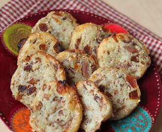 Biscuits crousti-moelleux au jambon cru, abricot sec et sésame