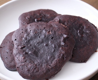 Mørke sjokoladecookies med myk kjerne