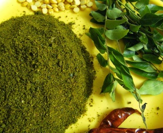 Curry Leaf Powder (Karivepaku Podi)