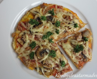 Koolhydraatarme omelet pizza met tonijn