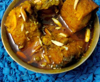 Tomato Rui / Rohu Fish With Tomato / Bengali Rui Macher Jhol.