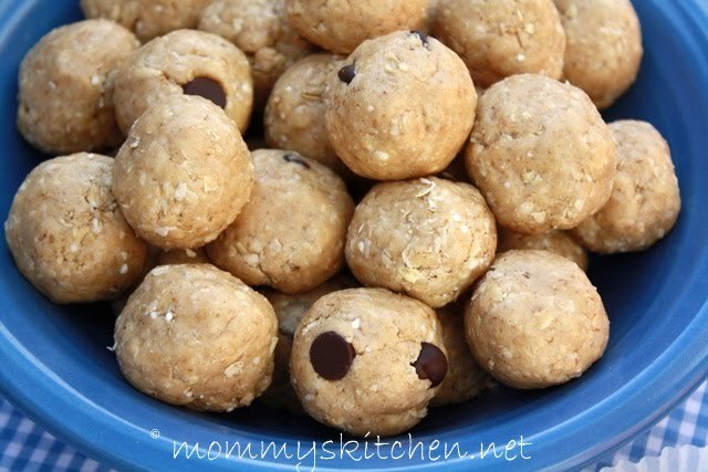 Cafeteria Peanut Butter Balls {Healthy}