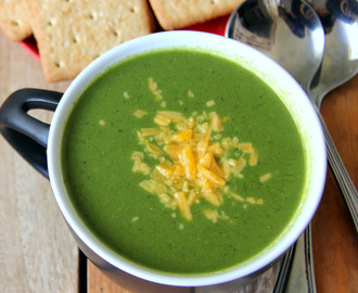 Spinach Soup - simple soup recipe - Healthy starter recipe