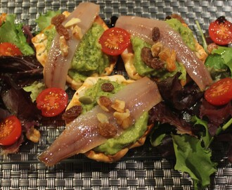 Tartitas de aguacate y sardina ahumada o I concurso de blogueros gastronomicos #gastroalmunecar2013