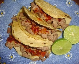 Tacos de Bistec de Carrito