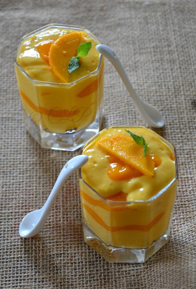 Low Fat Mango Fool | Easy Eggless Mango Recipe | Light Mango Dessert