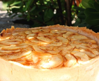 Tarta de Manzana con crema pastelera