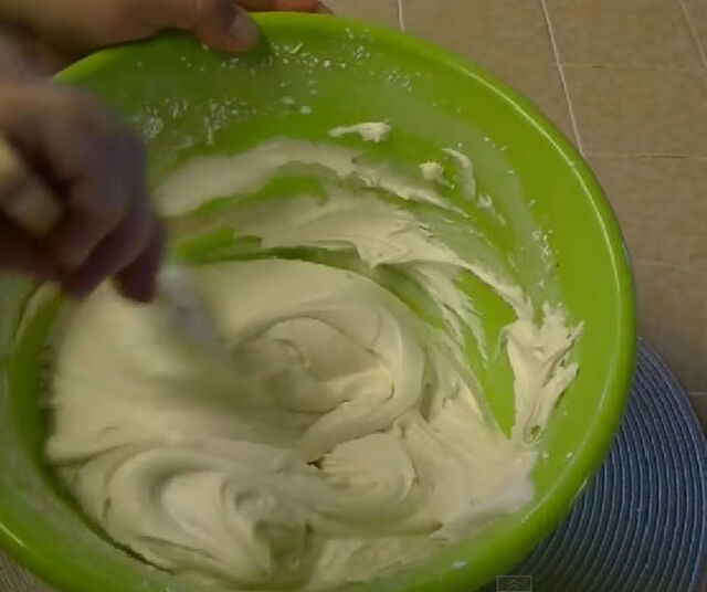Crema de mantequilla (ButterCream) … ¡En solo 4 minutos!