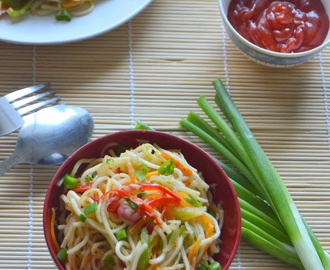 Veg Hakka Noodles / Chinese Veg Hakka Noodles